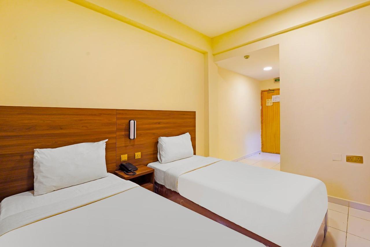 Oyo 925 Emirates Hotel 迪拜 外观 照片