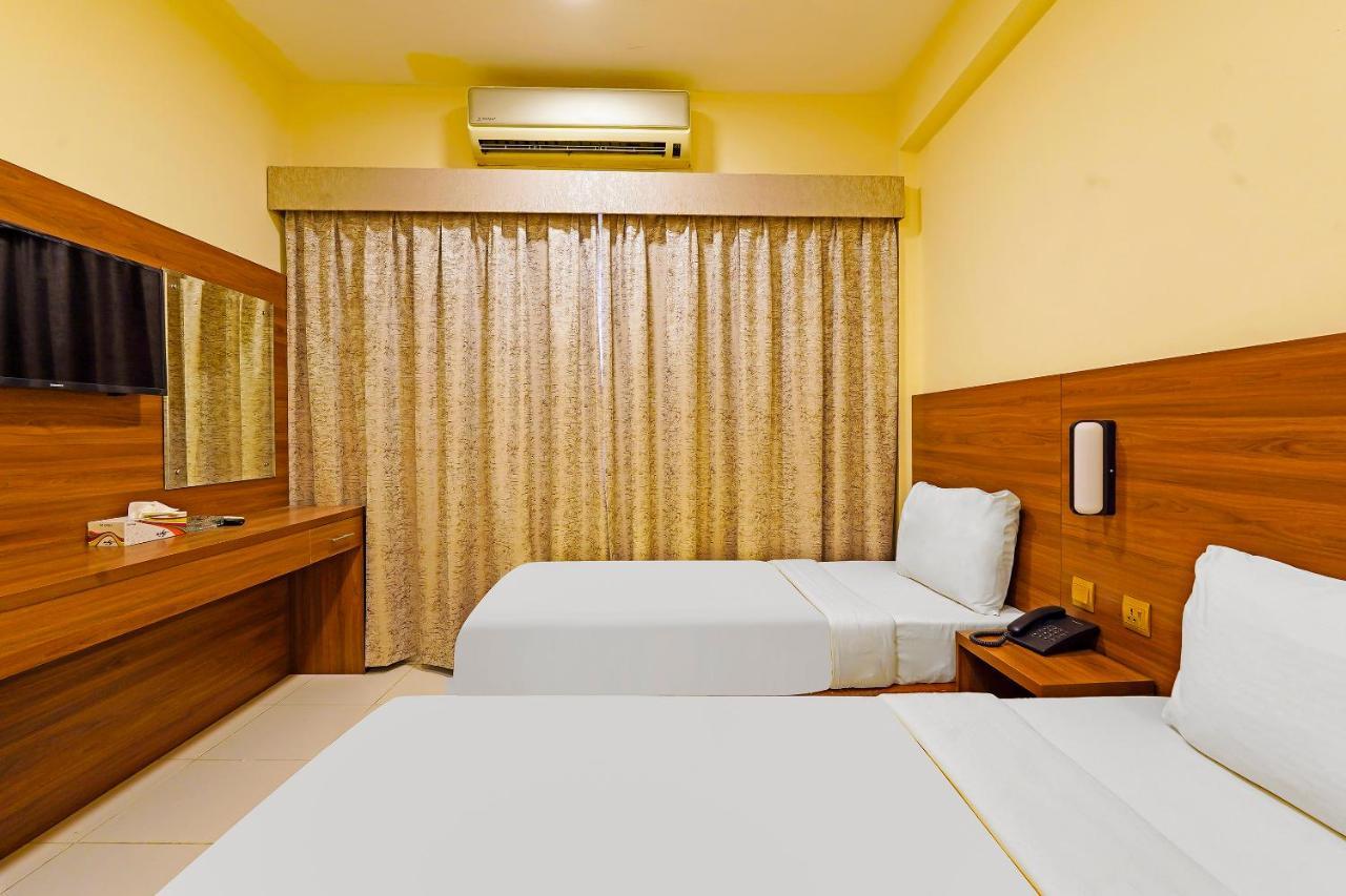 Oyo 925 Emirates Hotel 迪拜 外观 照片