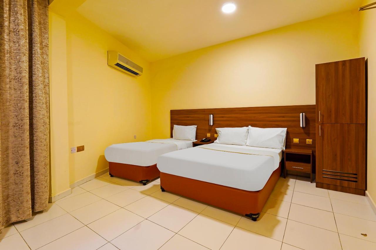 Oyo 925 Emirates Hotel 迪拜 外观 照片