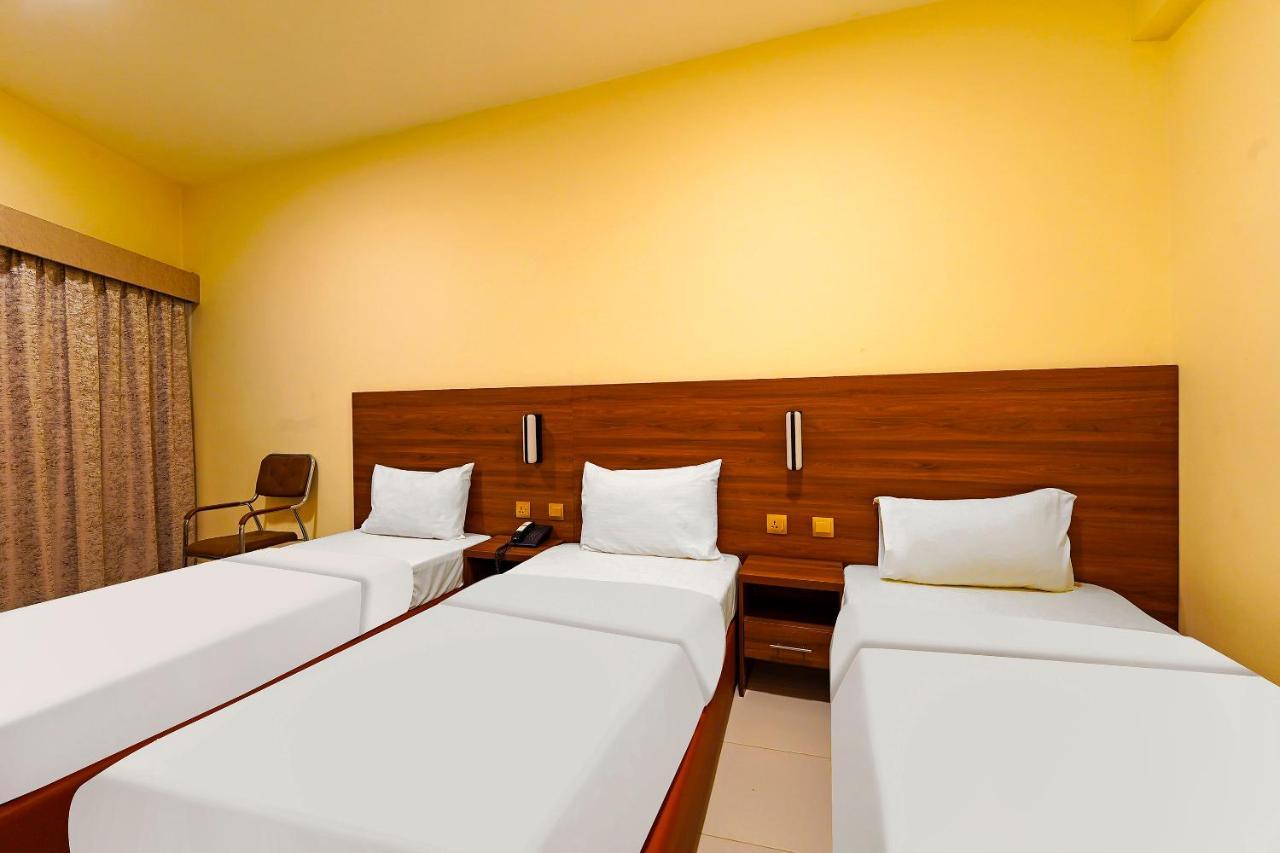 Oyo 925 Emirates Hotel 迪拜 外观 照片