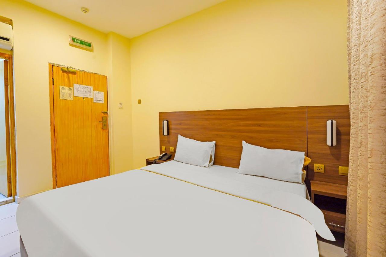 Oyo 925 Emirates Hotel 迪拜 外观 照片