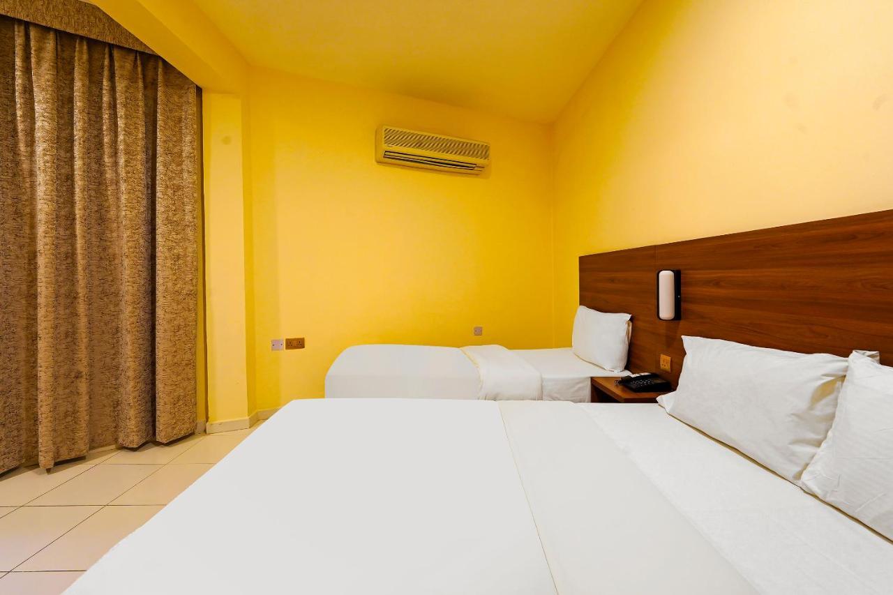 Oyo 925 Emirates Hotel 迪拜 外观 照片